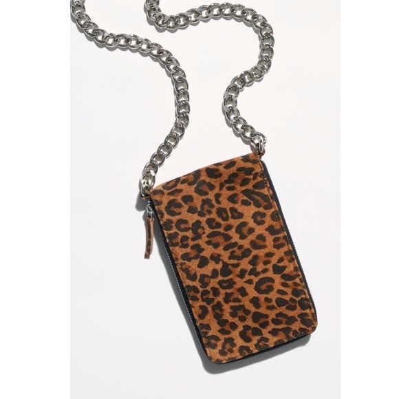 Free People Handbags - Free People All Night Chunky Chain Wallet